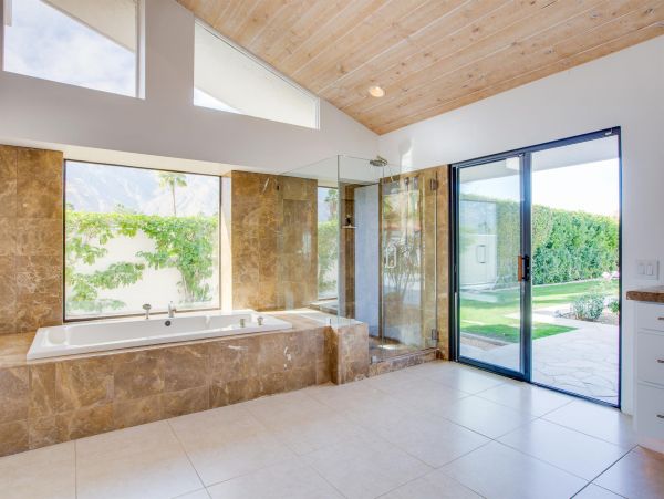 Palm Springs Home 990856
