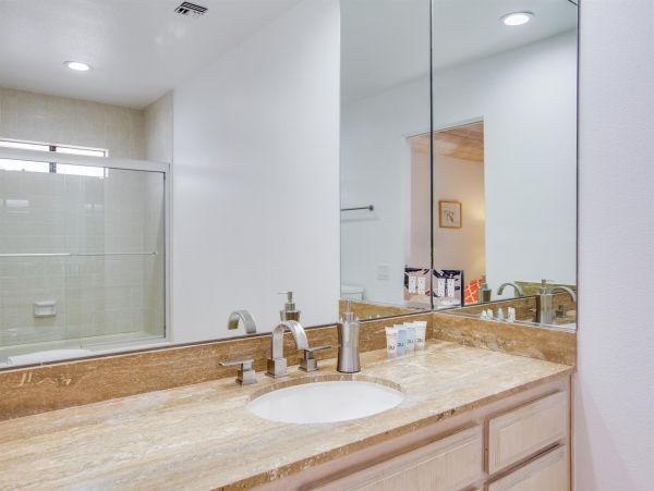 Palm Springs Home 990856