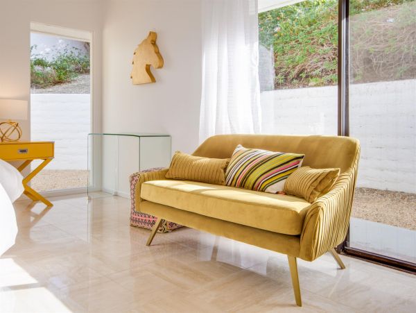 Palm Springs Home 990856