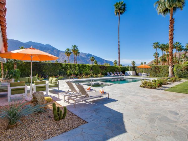 Palm Springs Home 990856