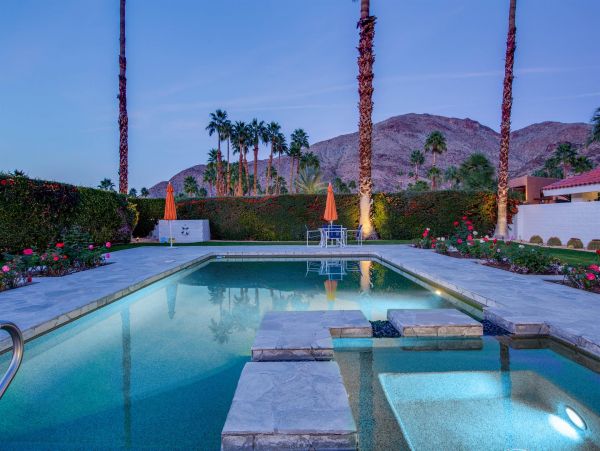 Palm Springs Home 990856