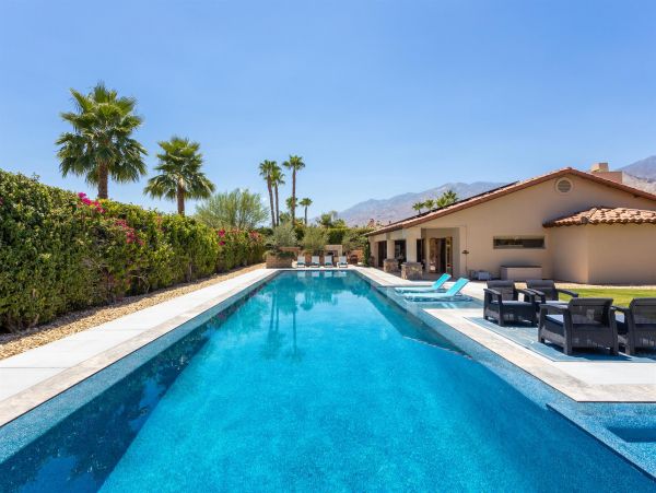 Palm Springs Luxury Pool Home