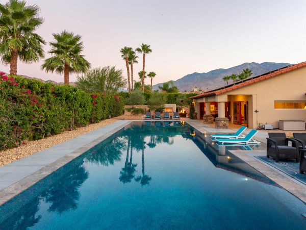 Palm Springs Luxury Pool Home