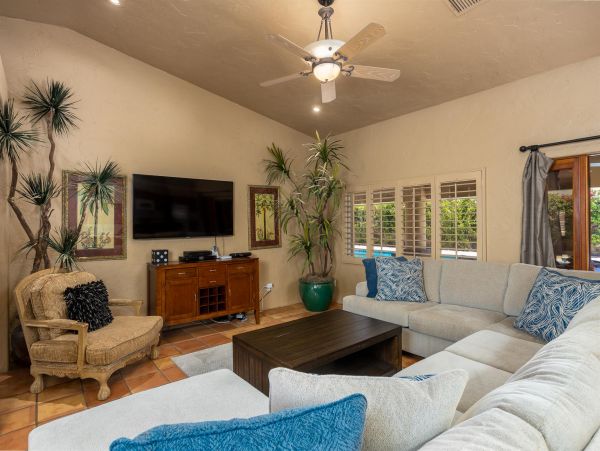 Palm Springs Luxury Pool Home