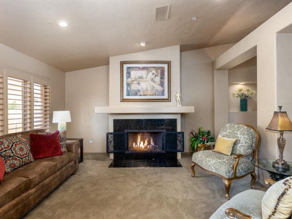 Palm Springs Luxury Pool Home