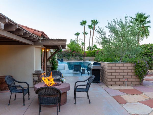 Palm Springs Luxury Pool Home