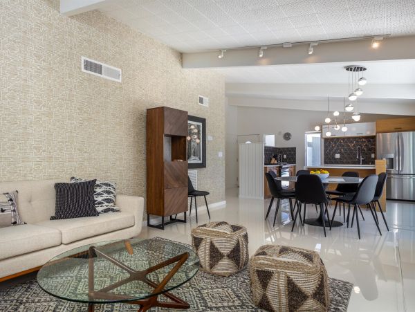 Palm Springs Home 990859
