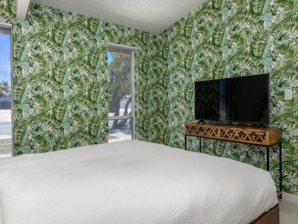 Palm Springs Home 990859