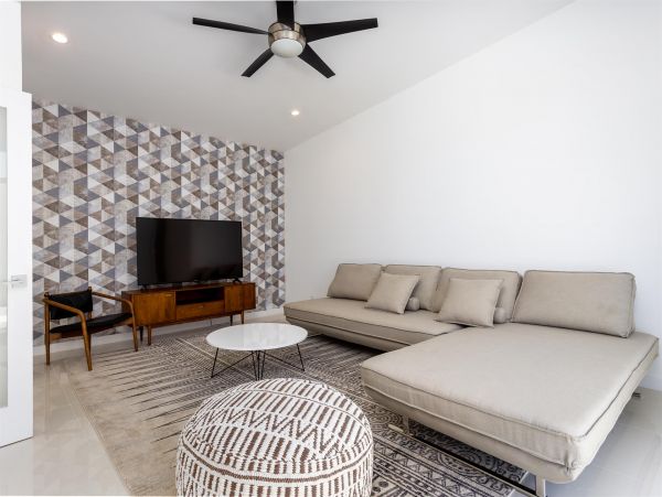 Palm Springs Home 990859
