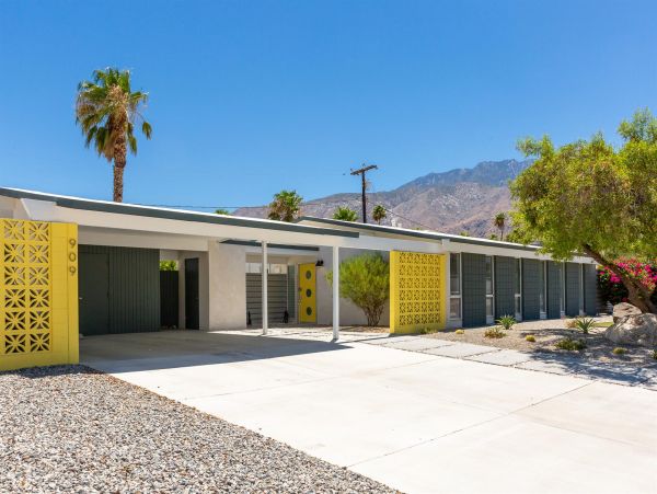 Palm Springs Home 990859