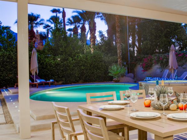 Palm Springs Home 990861