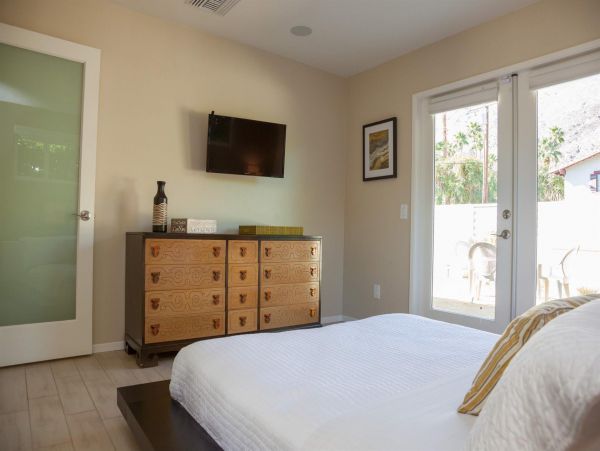 Palm Springs Home 990862