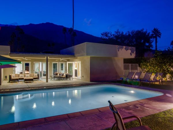 Palm Springs Home 990862