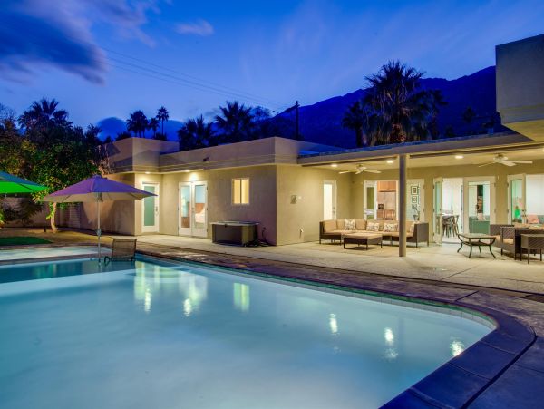 Palm Springs Home 990862