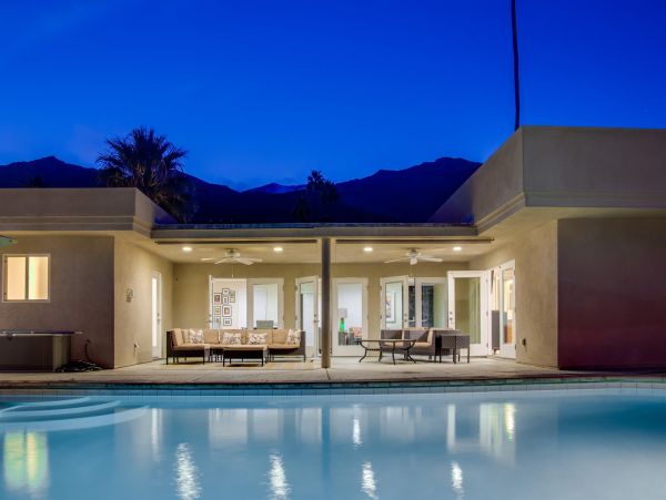 Palm Springs Home 990862