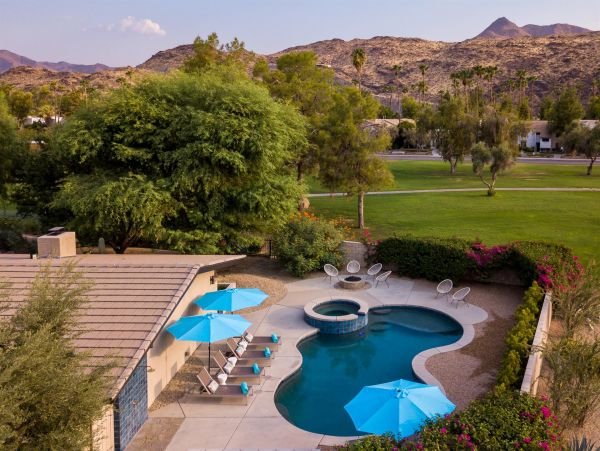 Palm Springs Home 990863