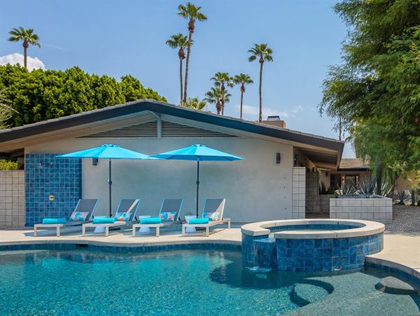 Palm Springs Home 990863
