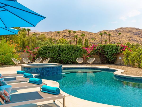 Palm Springs Home 990863