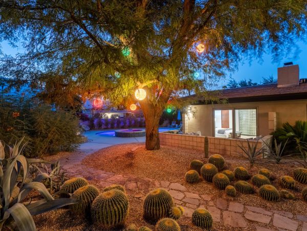 Palm Springs Home 990863