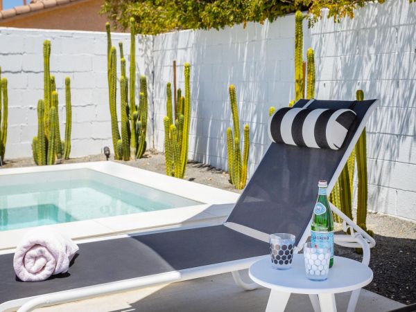 Palm Springs Home 990864