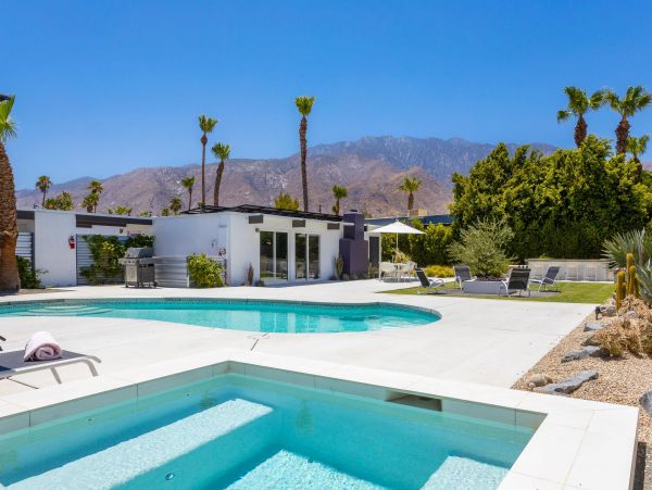 Palm Springs Home 990864