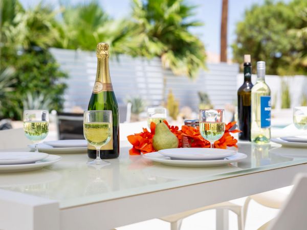 Palm Springs Home 990864