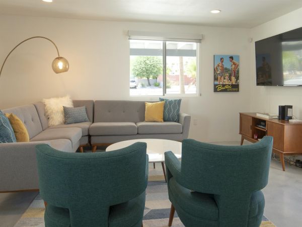 Palm Springs Home 990865