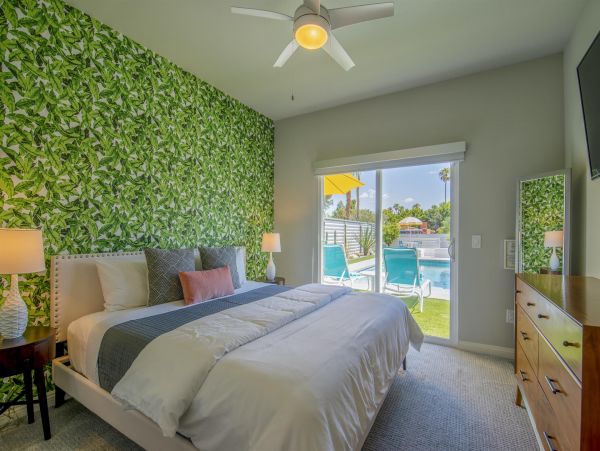 Palm Springs Home 990865