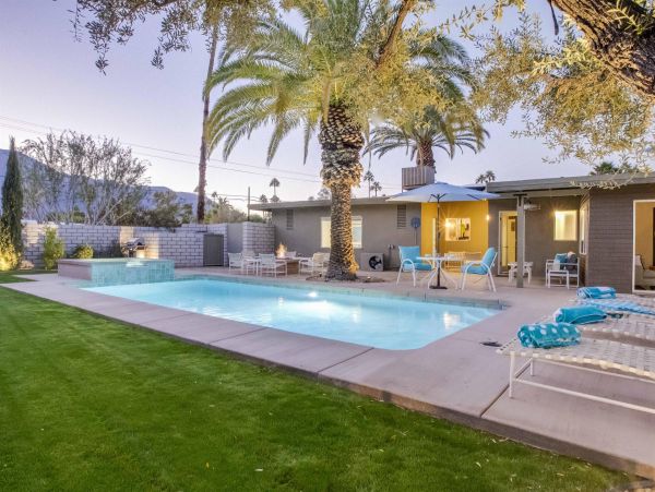 Palm Springs Home 990866