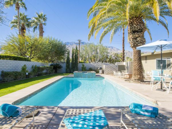 Palm Springs Home 990866