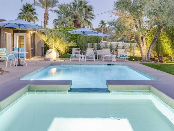 Palm Springs Home 990866