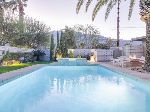 Palm Springs Home 990866