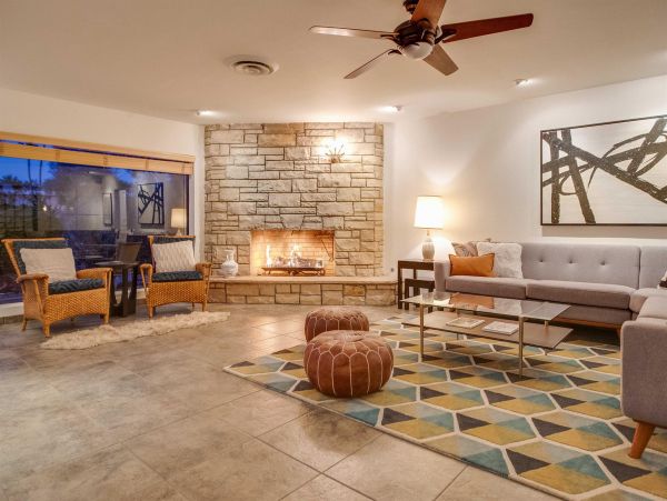 Palm Springs Home 990866
