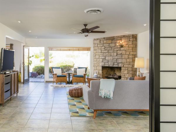 Palm Springs Home 990866