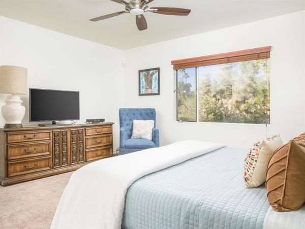 Palm Springs Home 990866
