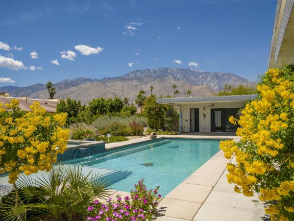 Palm Springs Home 990867