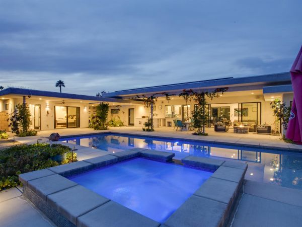 Palm Springs Home 990867