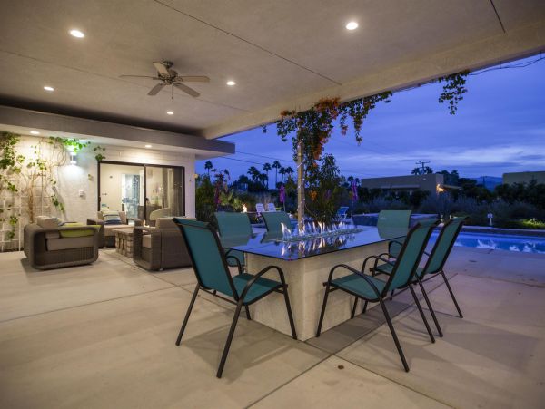 Palm Springs Home 990867