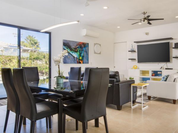 Palm Springs Home 990867