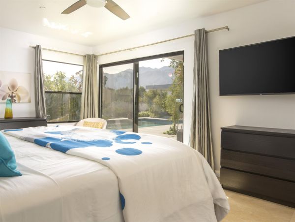 Palm Springs Home 990867
