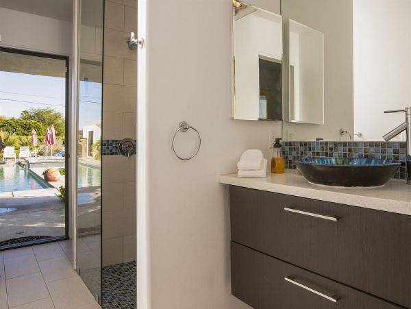 Palm Springs Home 990867