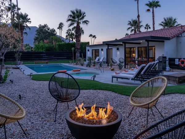Palm Springs Home 990868