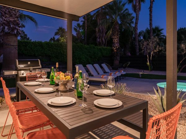 Palm Springs Home 990868