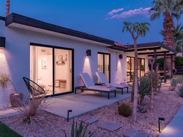 Palm Springs Home 990868