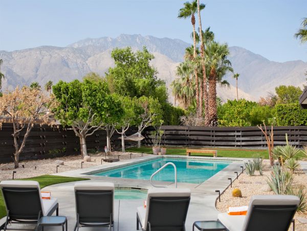 Palm Springs Home 990868