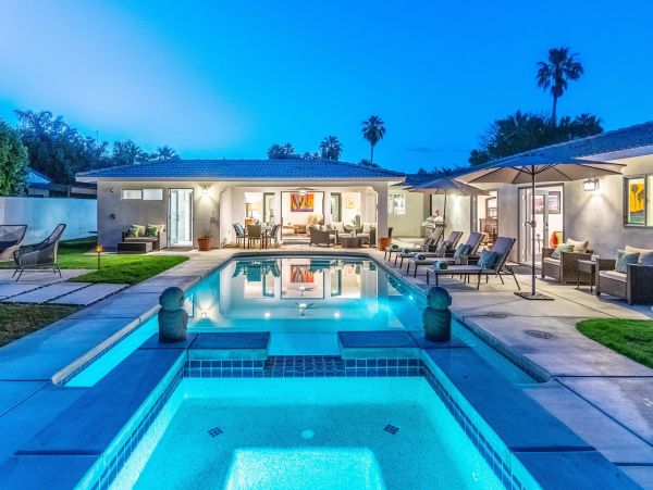 Palm Springs Home 990869