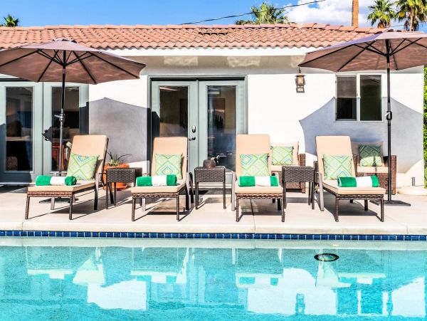 Palm Springs Home 990869