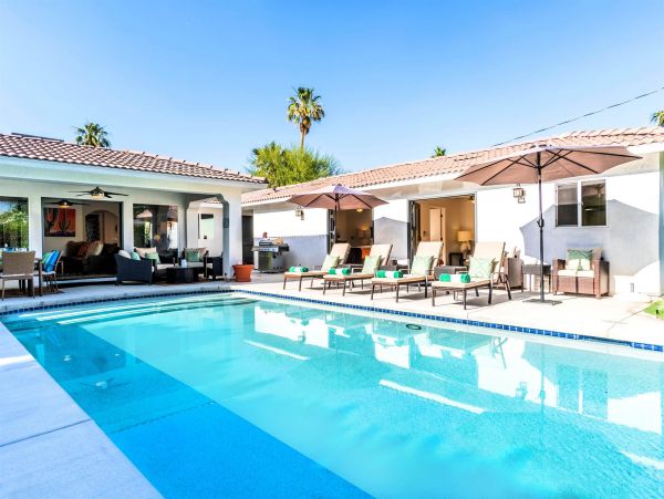 Palm Springs Home 990869