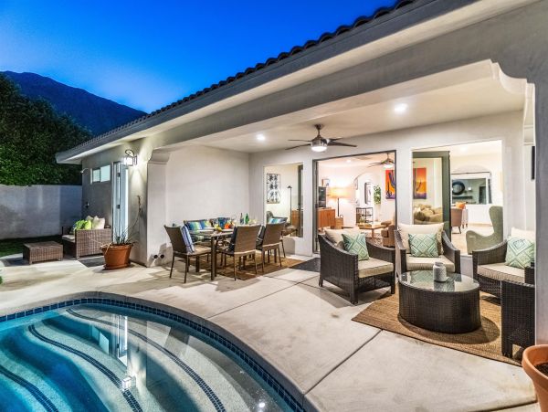 Palm Springs Home 990869