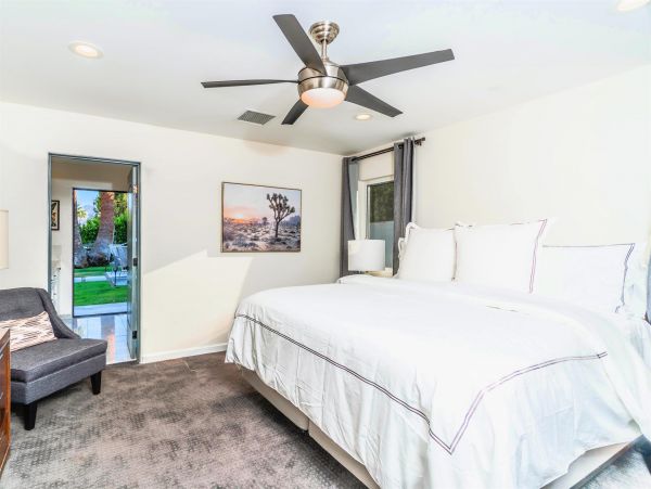 Palm Springs Home 990869